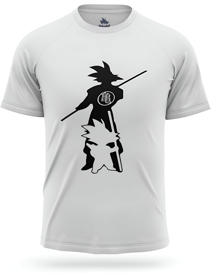 Le t-shirt blanc représente Son Goku, un personnage de la série animée Dragon Ball Z. Il est vêtu de son costume de combat orange et bleu et tient son bâton magique à la main. En arrière-plan, on peut voir le symbole de la tortue Kame, l'école d'arts martiaux à laquelle appartient Son Goku.