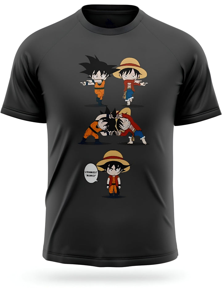 Le t-shirt noir représente Son Goku et Monkey D. Luffy, deux personnages de mangas très populaires. Son Goku est un Saiyan, un extraterrestre originaire de la planète Vegeta, et Monkey D. Luffy est un pirate qui rêve de devenir le roi des pirates. Les deux personnages sont représentés en train de se battre, et le texte "Strongest Monkey" est écrit en anglais sous l'image.