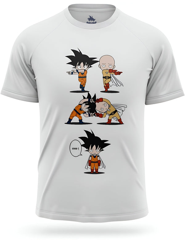 L'image représente un t-shirt blanc avec un dessin de Son Goku, un personnage de la série animée Dragon Ball Z. Son Goku est représenté en train de se battre contre Saitama, un personnage de la série animée One Punch Man. Le dessin est humoristique, car il montre Son Goku, qui est un personnage très puissant, se faire battre par Saitama, qui est un personnage beaucoup plus faible.
