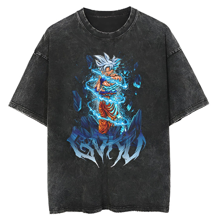 Le t-shirt représente Son Goku, un personnage de la série animée japonaise Dragon Ball Z. Il est vêtu de son costume de combat orange et bleu et est en train de se téléporter. Le fond est bleu et orange et comporte des éclairs.,T--2483662072,T--2355027129,T--3084913145,T--190246852X,T--0802796257,T--5824602298