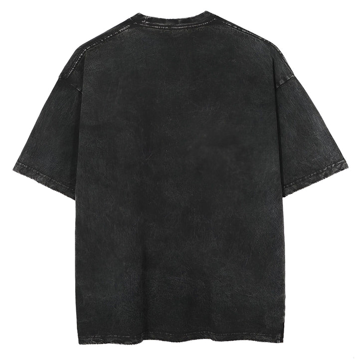 Un t-shirt noir avec un col rond et des manches courtes. Le t-shirt est fait d'un tissu vieilli et présente un motif délavé.,T--2873553855,T--5600654235,T--9548785412,T--3418699685,T--5927525067,T--6177110738
