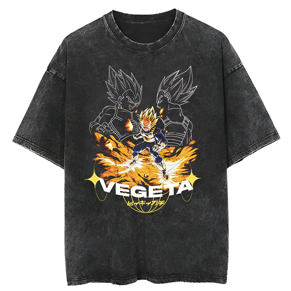 Le t-shirt noir présente un design inspiré du manga Dragon Ball Z. On y voit Vegeta, un personnage de la série, en train de se battre. Le texte "Vegeta" est écrit en lettres blanches sur le devant du t-shirt.,T--8908154493,T--7259163224,T--5374853422,T--387483963X,T--7354283134,T--8282185787