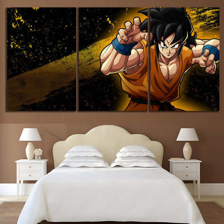 Une image en trois parties d'un personnage de dessin animé, Son Goku, en position de combat. Il est vêtu d'un gi orange et bleu et a les cheveux noirs hérissés. L'arrière-plan est jaune et noir.,TA-7633272139,TA-3237536520,TA-7209028811,TA-5532014620,TA-3071786433,TA-1047044498