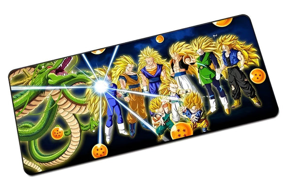 Tapis de souris de jeu avec les personnages de la série Dragon Ball Z. On y retrouve Son Goku, Vegeta, Gohan, Trunks, Piccolo et Krilin.,TA-701408786X