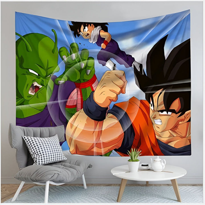 Une tapisserie murale montrant Goku, le personnage principal de la série animée Dragon Ball Z, en train de combattre Piccolo, un extraterrestre maléfique.,TO-3263029215,TO-2784396630,TO-5519561524,TO-1031260269,TO-1375101870