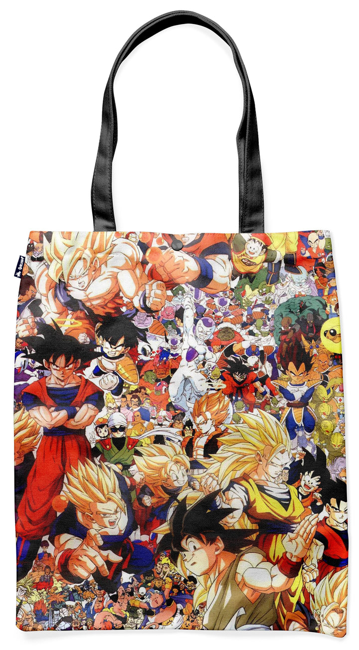 Le tote bag représente les personnages du manga Dragon Ball Z. On y retrouve Son Goku, Vegeta, Piccolo, Gohan, Trunks, Krilin, Yamcha,天津飯, Chiaotzu, Bulma, Tortue Géniale, Mr. Satan, Majin Buu, Cell, Freezer,Cooler, Broly, Garlic Jr., Recoome, Guldo, Burter, Jeice, Nappa, Raditz, Babidi, Dabura, Yakon, Pui Pui, Spopovitch, Yamu, Olibu, Zangya, Gokua, Bardock, Gine, Goten, Videl, Erasa, Sharpner, Krillin, Marron, Videl, Spopovitch, Yamu, Olibu, Zangya, Sharpner, Erasa, Sharpner, Sharpner, Sharpner,