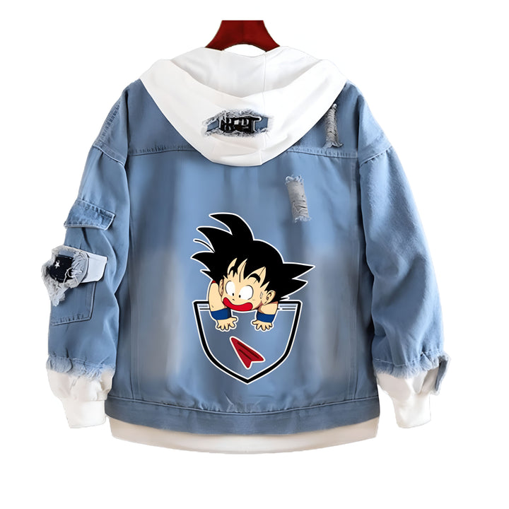 Une veste en jean bleue avec une capuche blanche. Il y a une image de Son Goku, un personnage de Dragon Ball Z, sur le dos de la veste. Son Goku est dans la poche de la veste et il a l'air surpris.,VE-1846199123,VE-6582621025,VE-6512766091,VE-5952424759,VE-0071037810,VE-459911569X,VE-7003600706,VE-9752264395