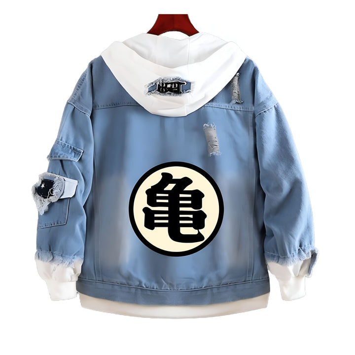 Une veste en jean bleue avec une capuche blanche. Il y a un symbole noir et blanc du manga Dragon Ball Z dans le dos.,VE-2692919238,VE-892017024X,VE-8197464340,VE-317913285X,VE-5754734581,VE-1276542666,VE-5893289293,VE-843791017X