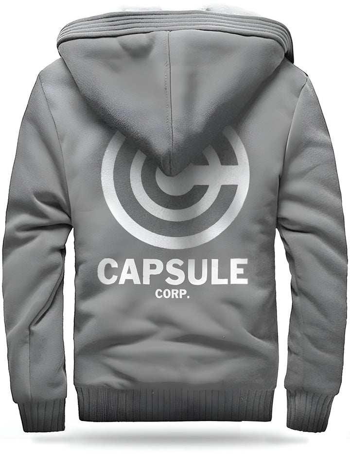 Une veste grise à capuche avec le logo Capsule Corp.,VE-5695193362,VE-3405643457,VE-4445705179,VE-0515962562,VE-1550540580,VE-7999459089,VE-0396689442