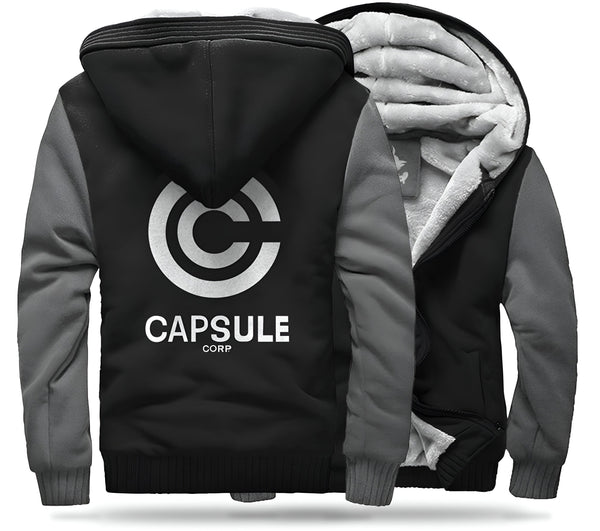 Une veste noire à capuche avec le logo Capsule Corp.,VE-242958557X,VE-2858004846,VE-9271821513,VE-0828760993,VE-1857571754,VE-3249154598,VE-0734531141